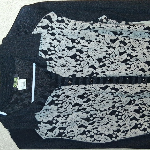 NEW DOLCEZZA Embellished Lace Striped Art To Wear Button Down L - Picture 2 of 8